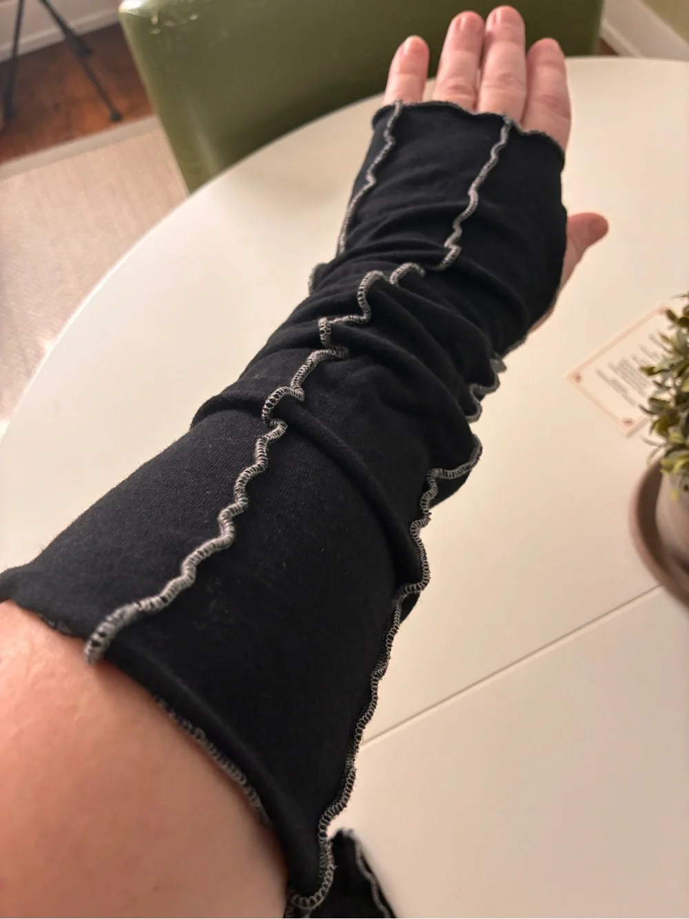 angelrox® OPERA SLEEVES fingerless gloves, black, one size, reversible